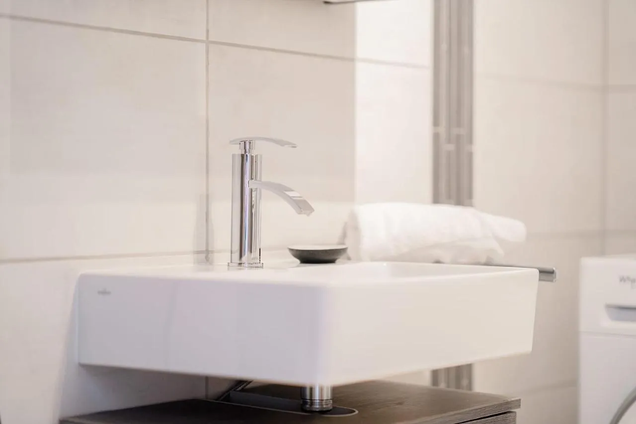 Apartamento Stylish Minimalism In Kirchberg 1 Bus Stop To Lux City Cntr Luxemburgo